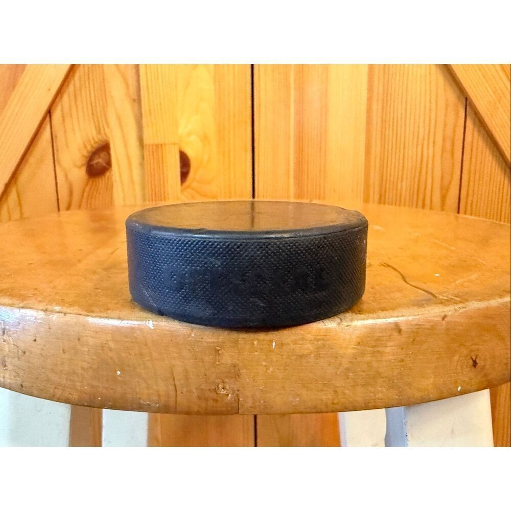 GUFEX Official CZ IIHF Hockey Puck Total Hockey Black (7248)